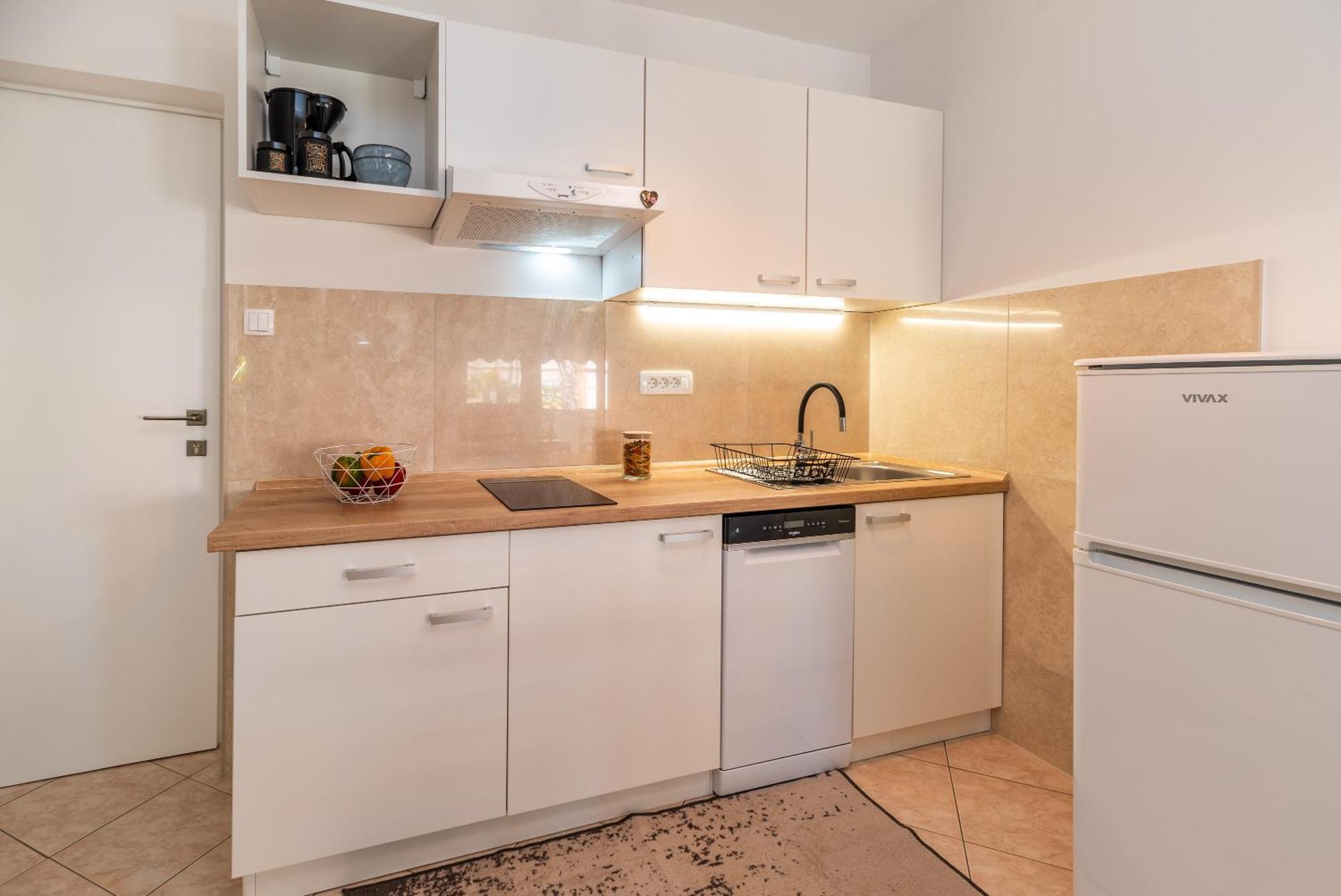 Apartments House Pinezic مالينسكا الغرفة الصورة